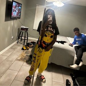 Meet your Posher, Deontae